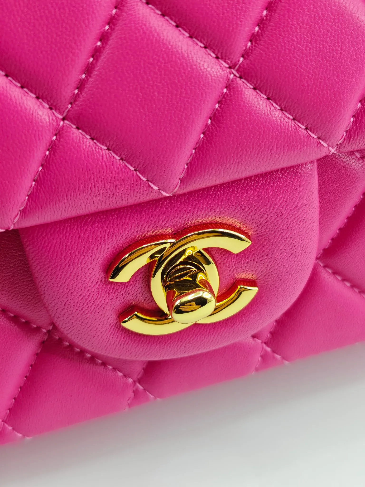 CHANEL Classic 11.12 Handbag Medium Lambskin A01112 - 图片 5