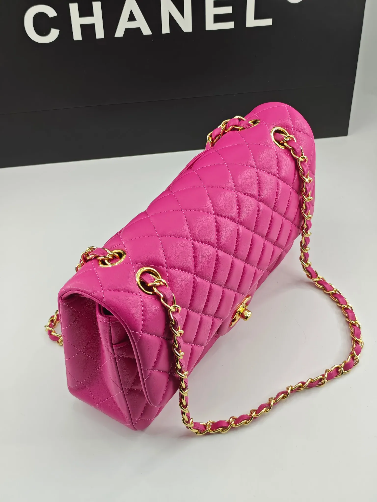 CHANEL Classic 11.12 Handbag Medium Lambskin A01112 - 图片 7