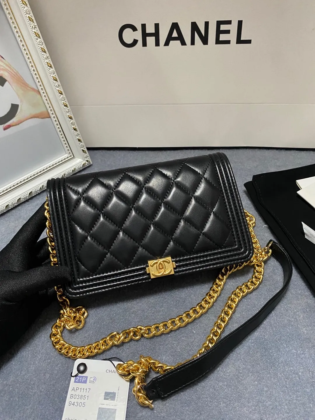 Alternative view of Chanel BOY CHANEL Wallet On Chain AP1117