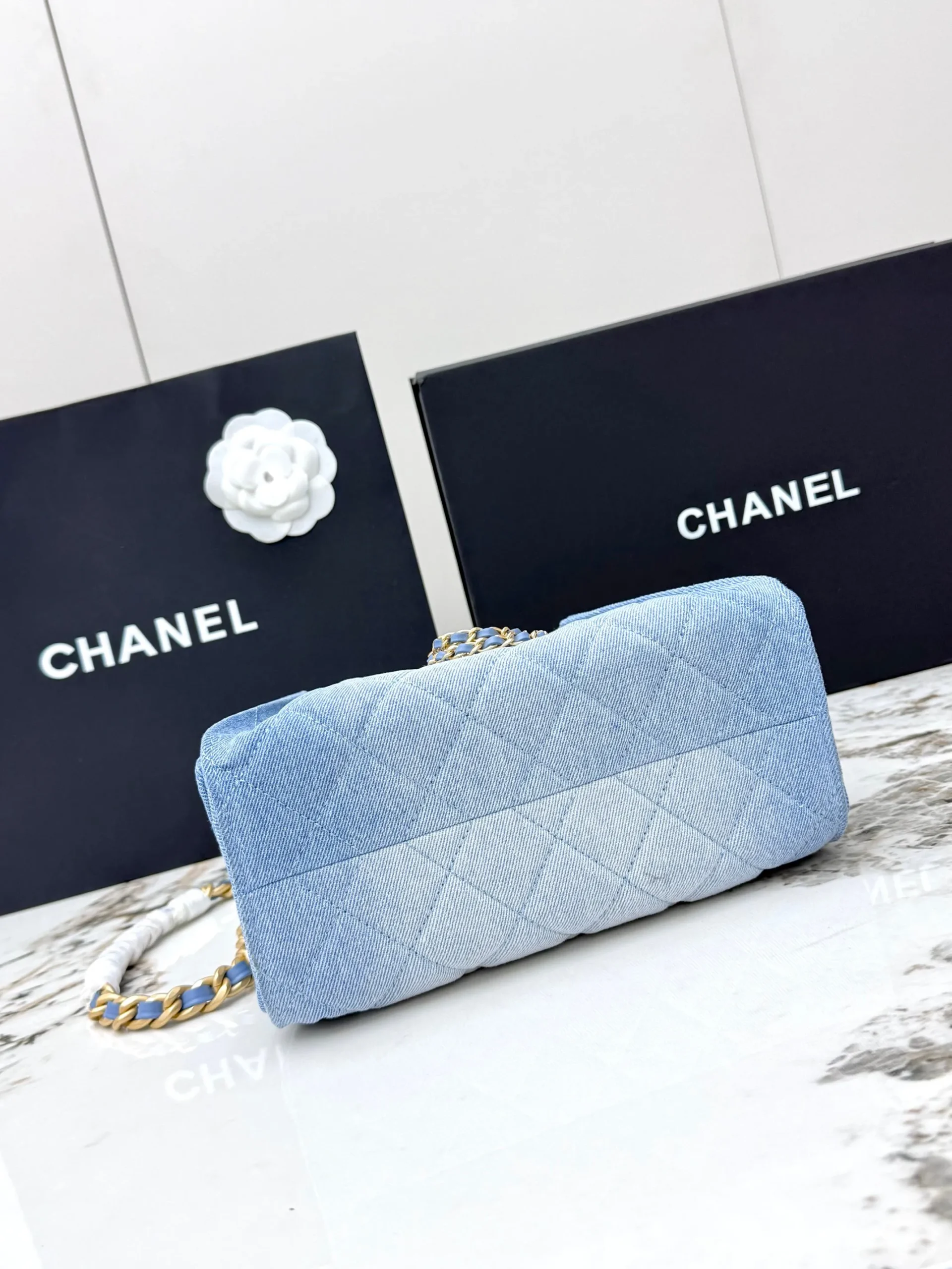 CHANEL 25 Mini Handbag AS5631 - 图片 5
