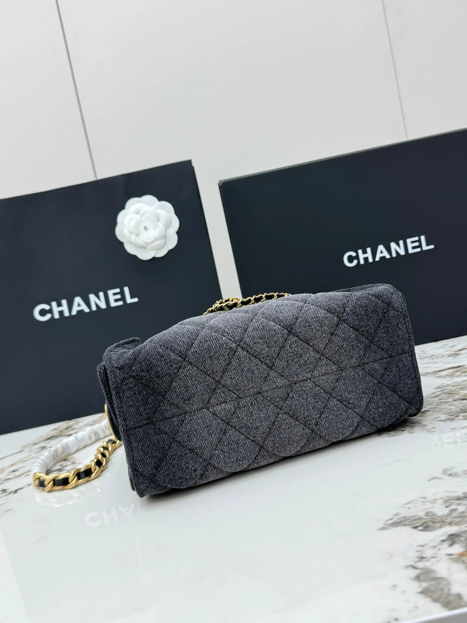 CHANEL 25 Mini Handbag AS5631 - 图片 5