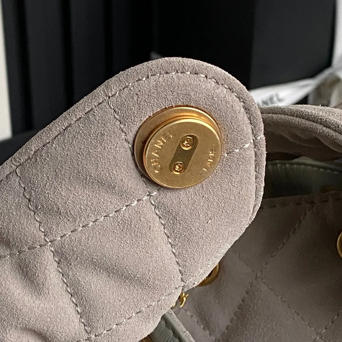 CHANEL 25 Medium Handbag AS5311 - 图片 6