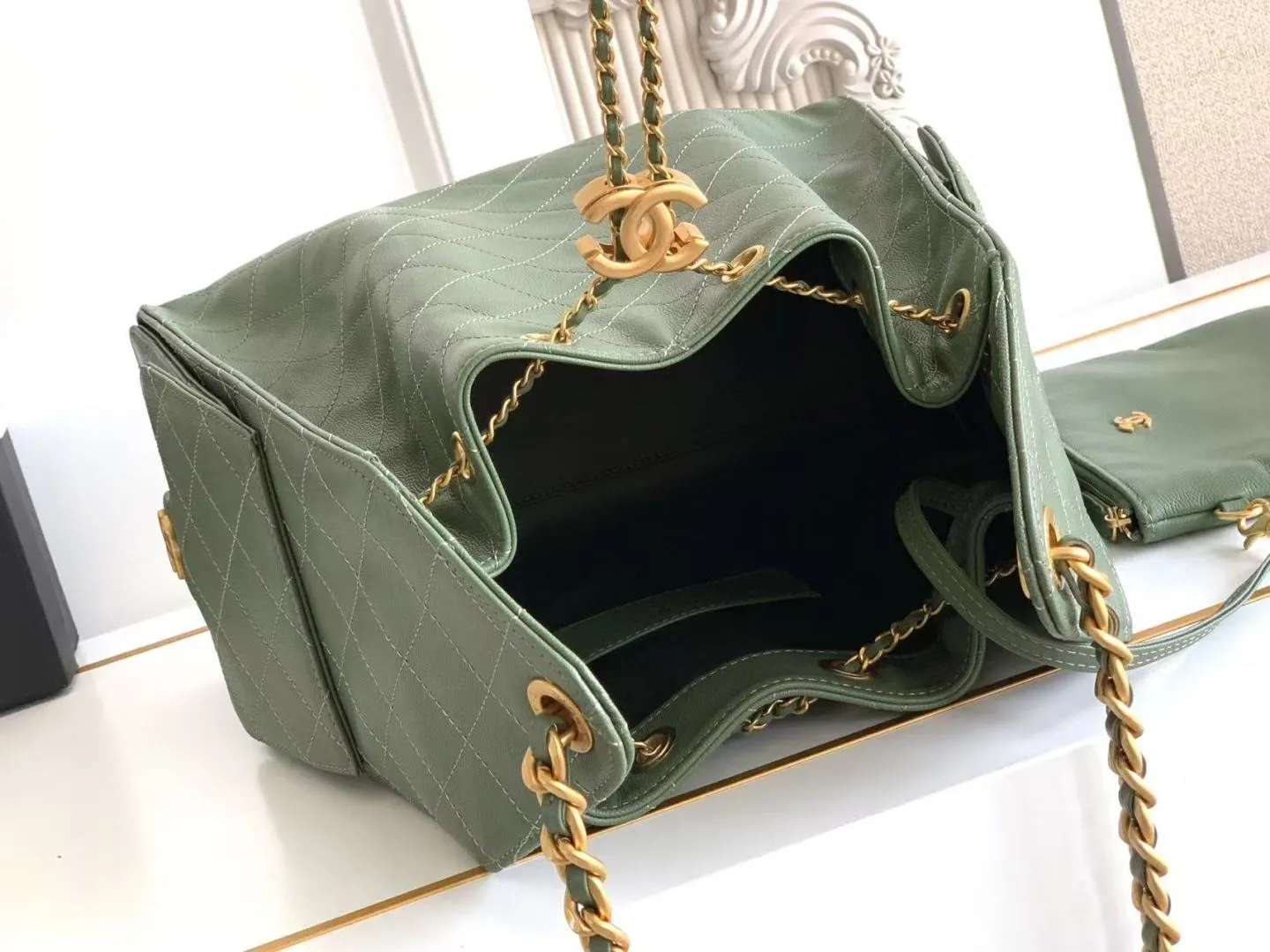CHANEL 25 Medium Handbag AS5311 - 图片 10