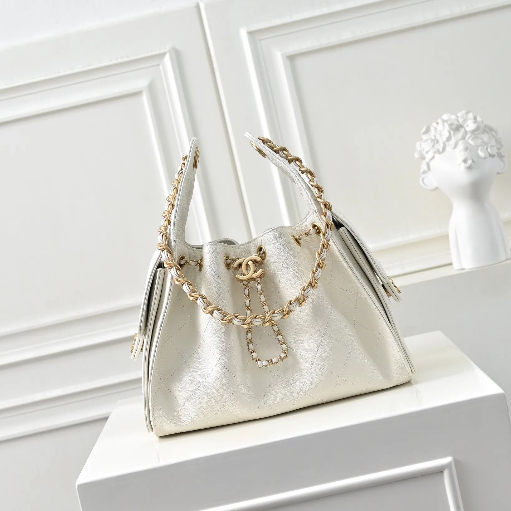 Alternative view of CHANEL 25 Small Handbag AS5293