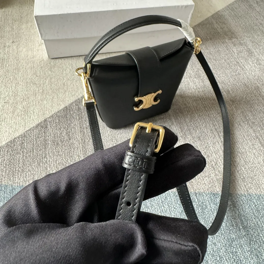 Celine Medium Bucket Louise In Smooth Calfskin 116613FX9.38NO - Image 7