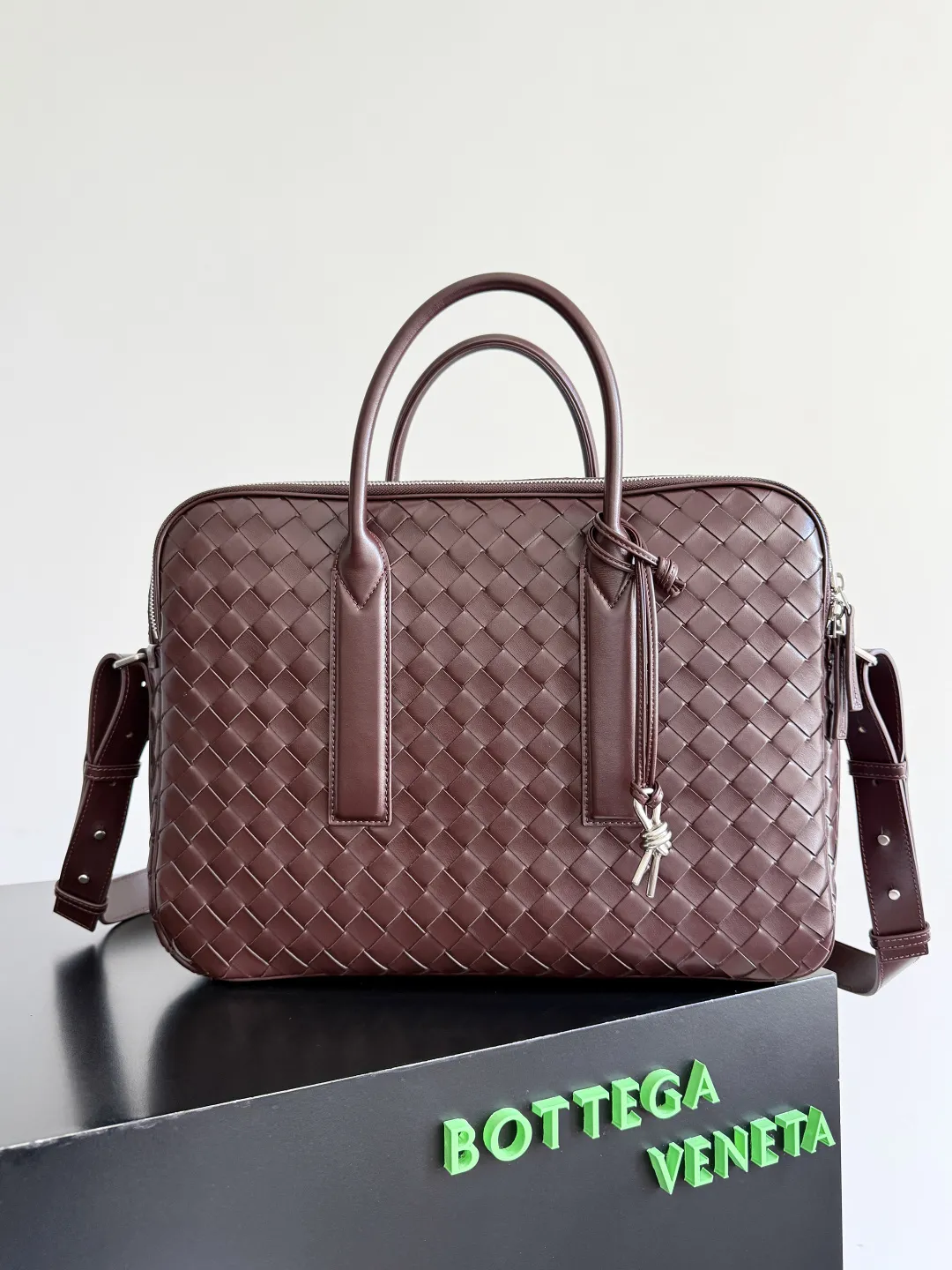 Alternative view of Bottega Veneta Large Getaway Briefcase 766361