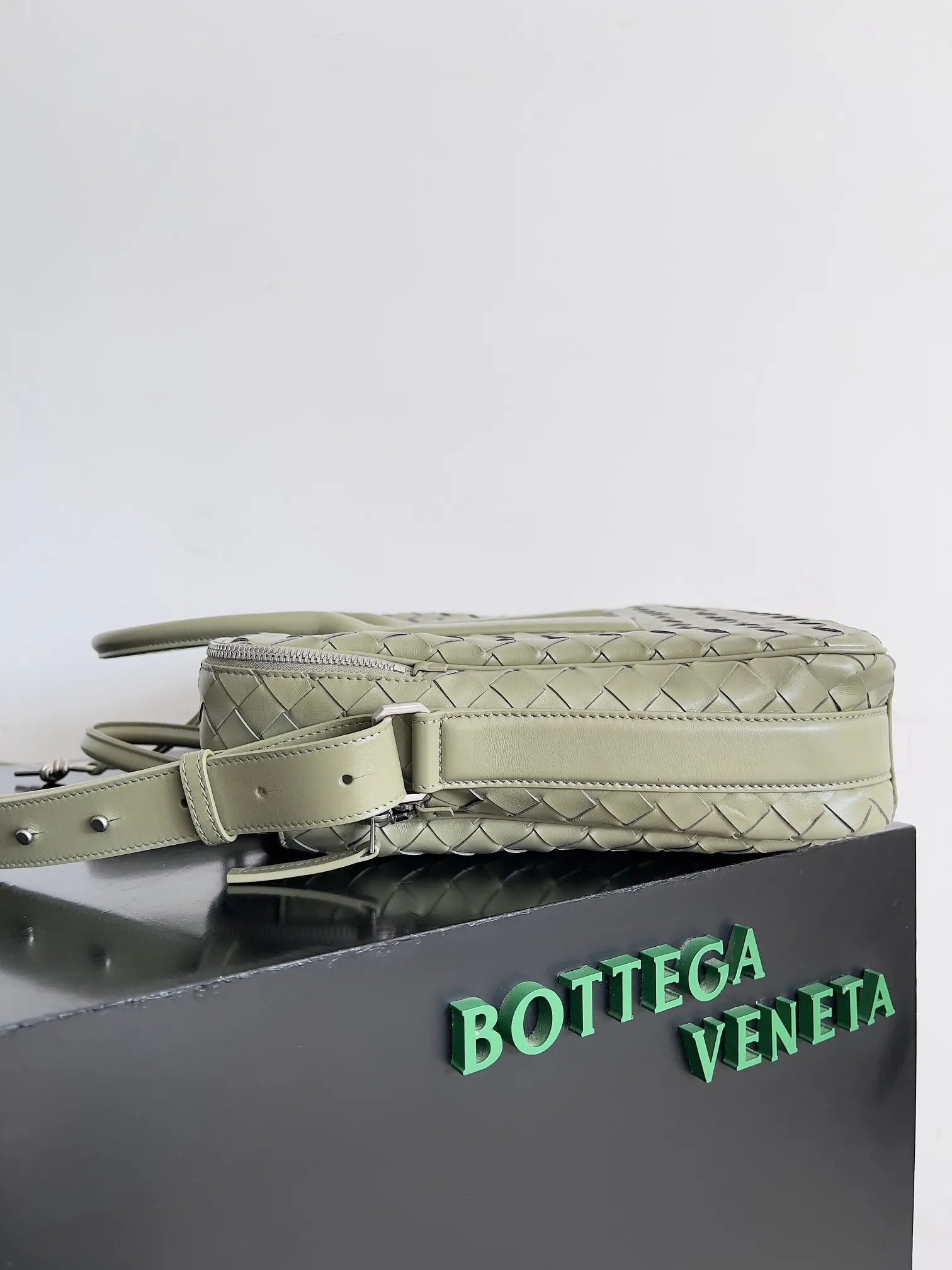 Bottega Veneta Large Getaway Briefcase 766361 - Image 3