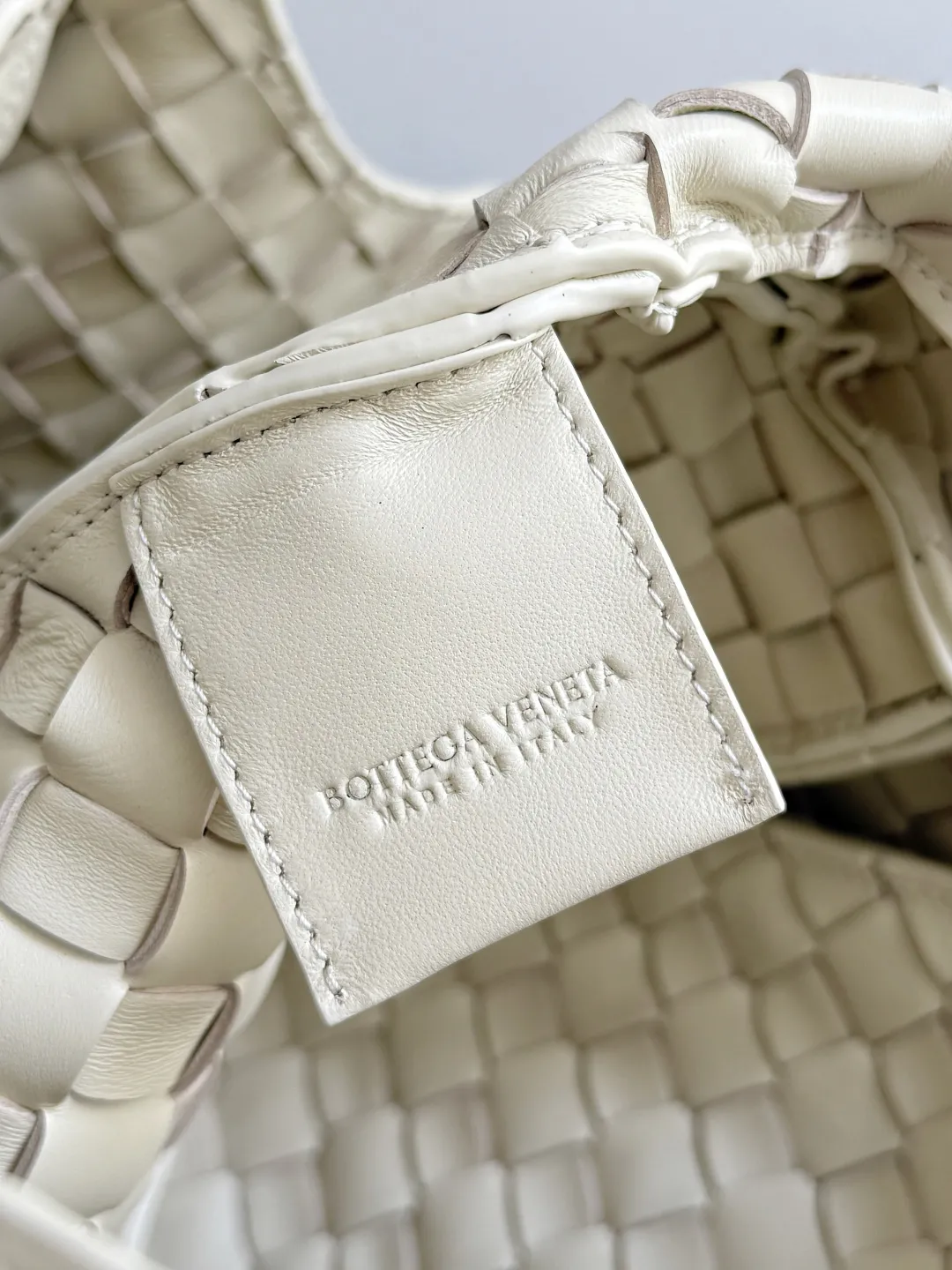 Bottega Veneta Campana shoulder bag 844249 - Image 9