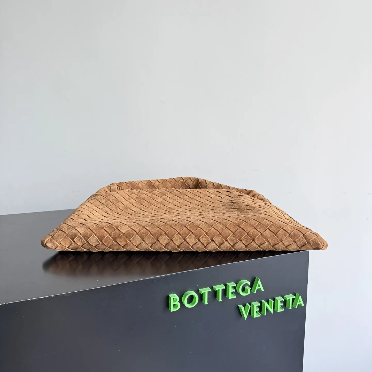 Bottega Veneta Hop in suede 796262 - Image 4