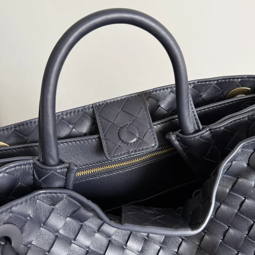 Bottega Veneta Small Andiamo Duke 766014 - Image 9