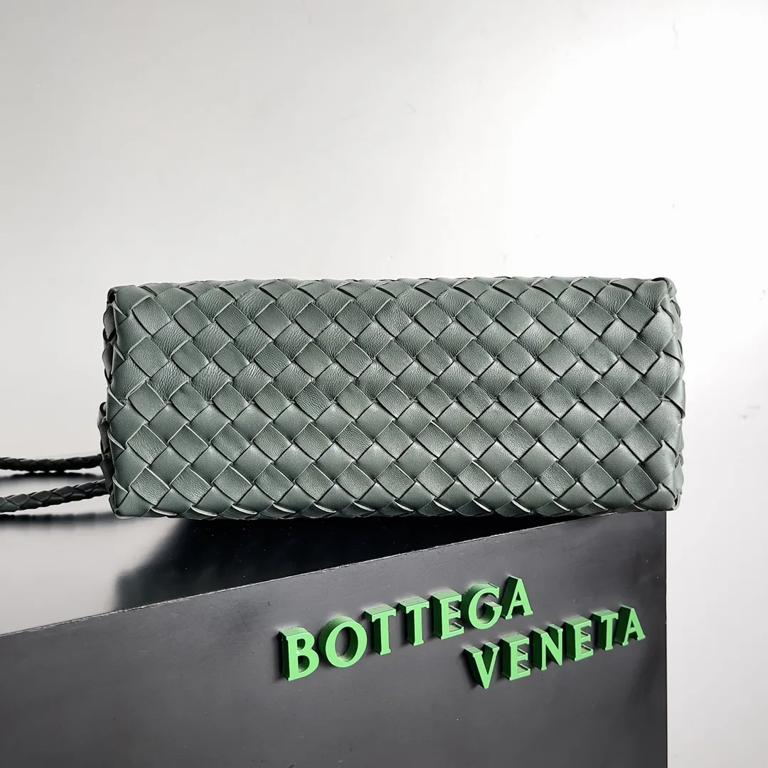 Bottega Veneta Small Andiamo Aloe 766014 - Image 5
