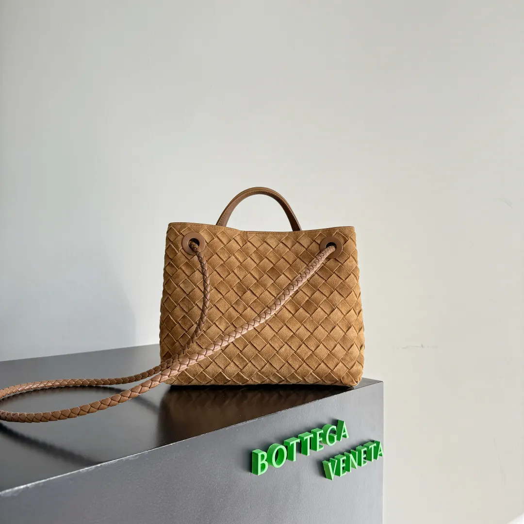 Bottega Veneta Small Andiamo Amber 766014 - Image 3