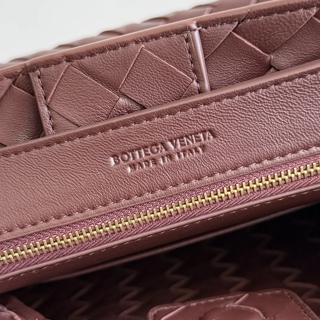Bottega Veneta Small Andiamo Barolo 766014 - Image 8