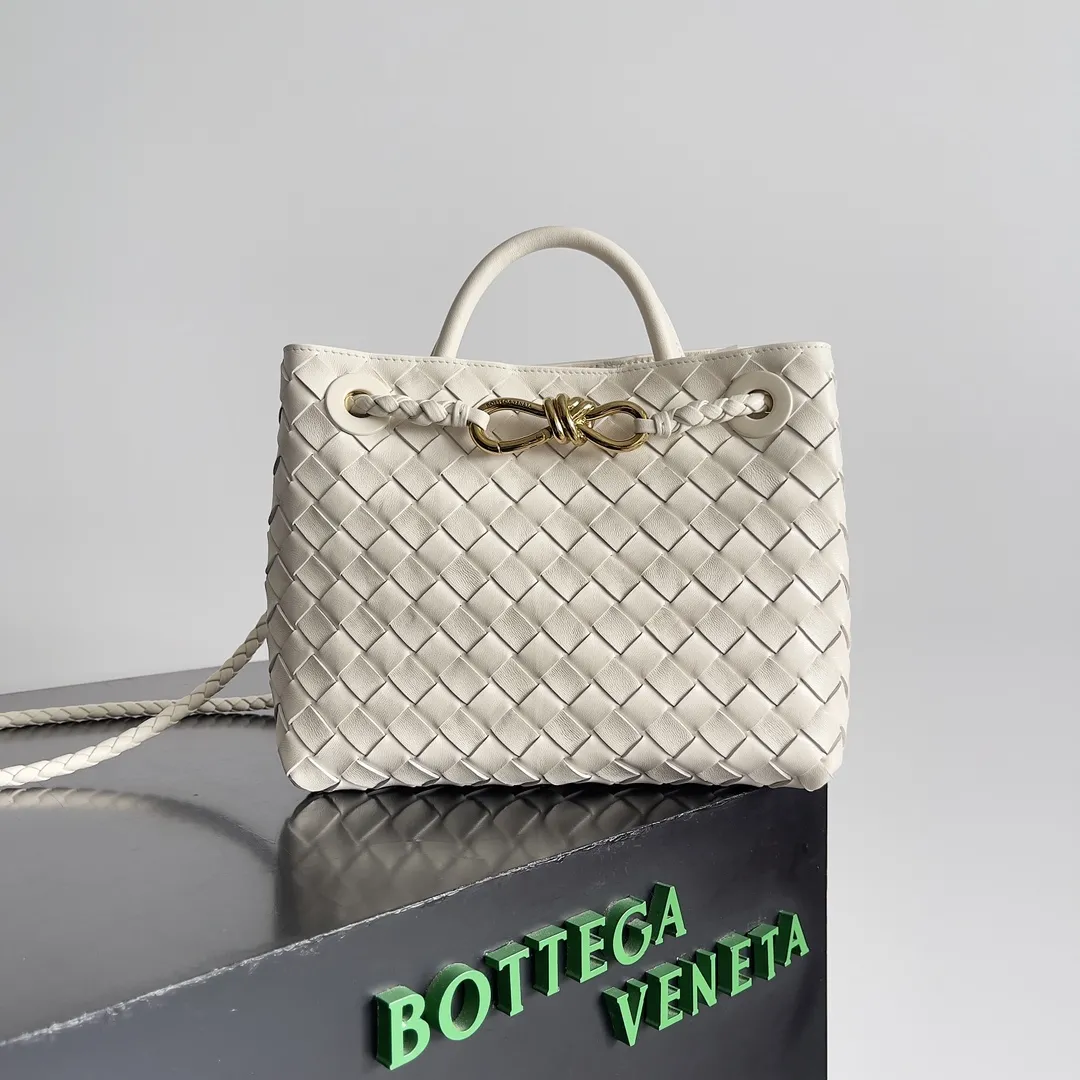 Alternative view of Bottega Veneta Small Andiamo Sea salt 766014