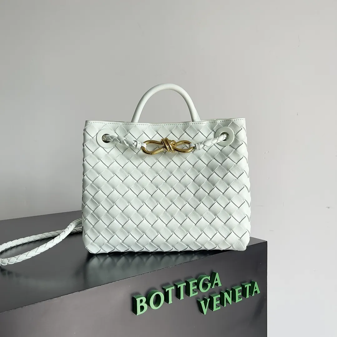Alternative view of Bottega Veneta Small Andiamo White 766014