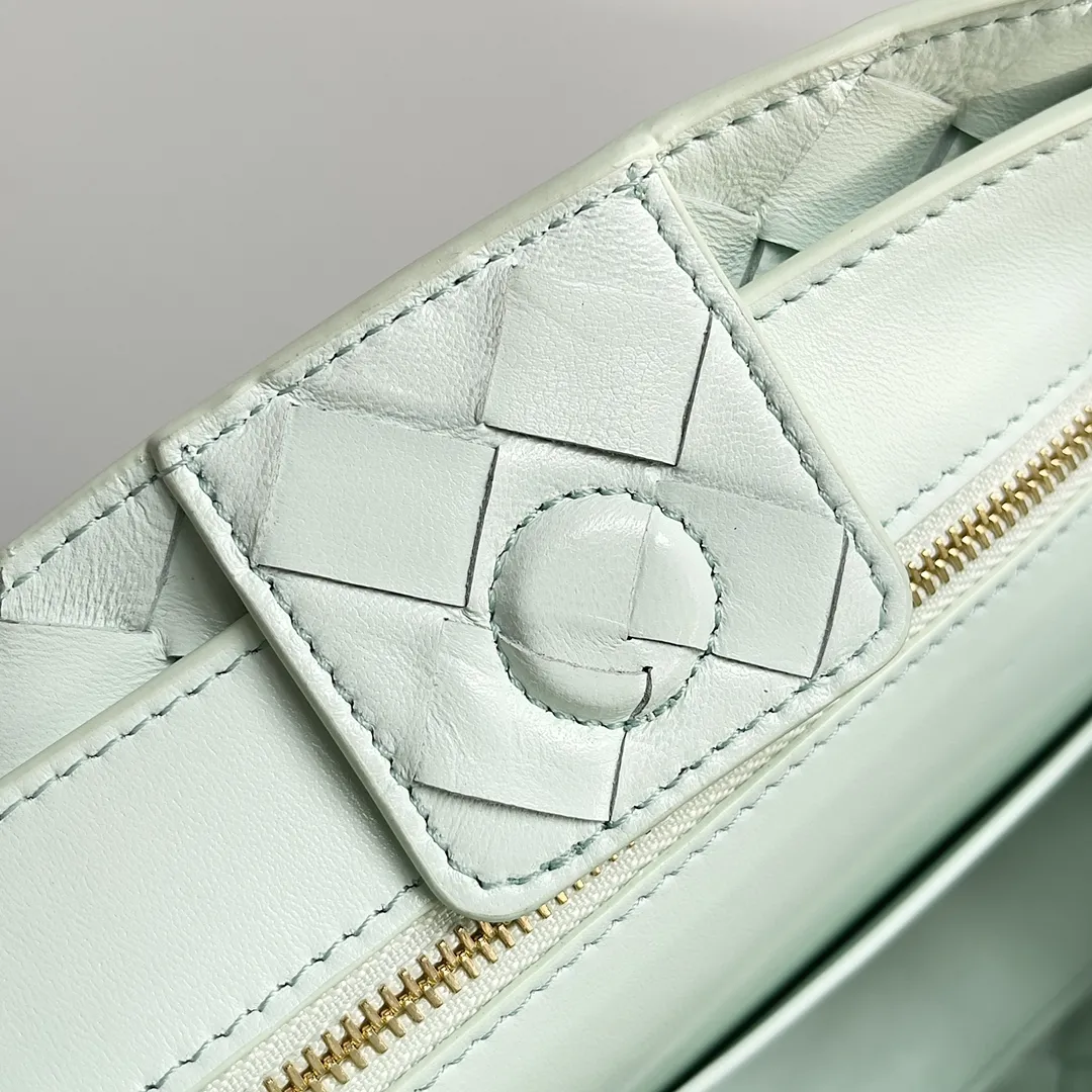 Bottega Veneta Small Andiamo White 766014 - Image 8