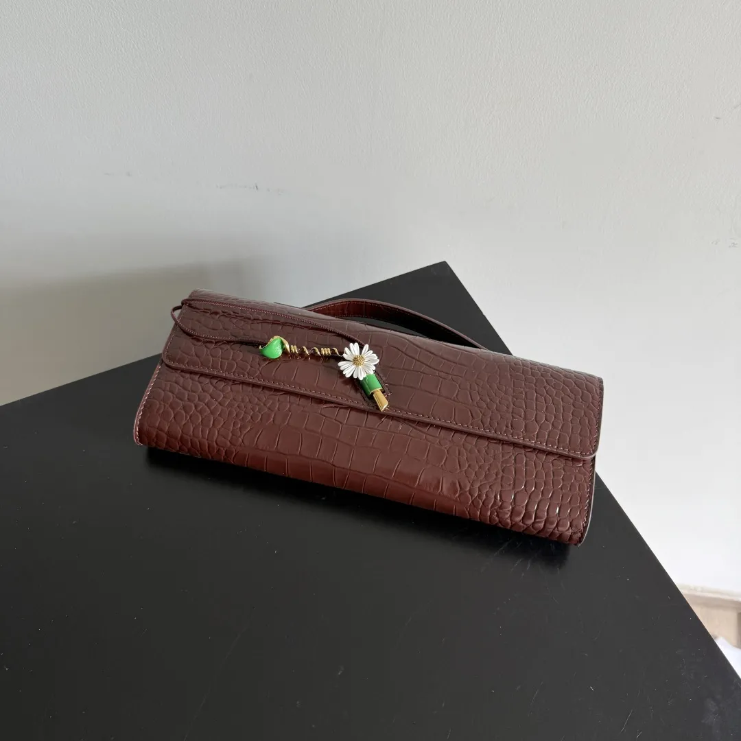 Bottega Veneta Andiamo Clutch Burgundy in Crocodile Pattern 741511 - Image 6