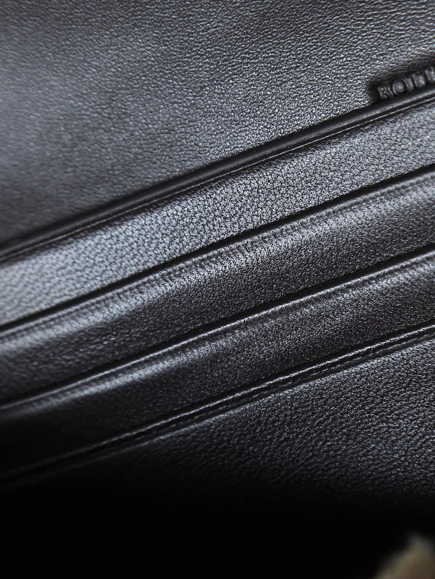 Bottega Veneta Andiamo Clutch Kaki 741511 - Image 11
