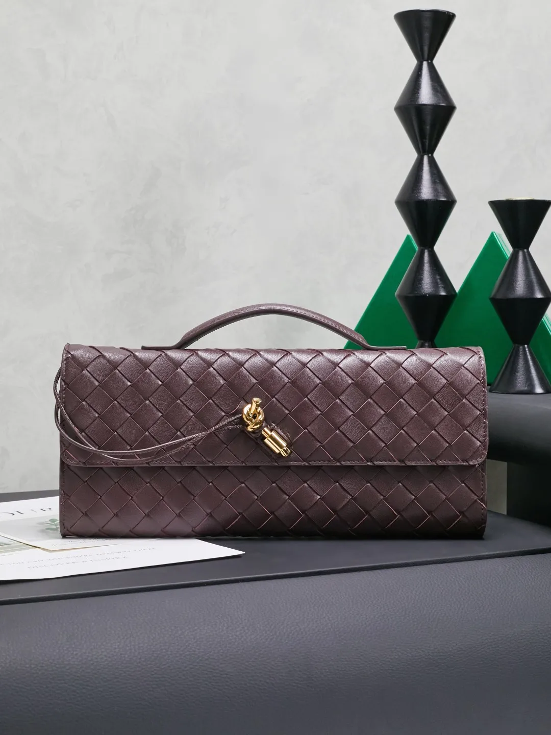 Alternative view of Bottega Veneta Andiamo Clutch Fondant 741511