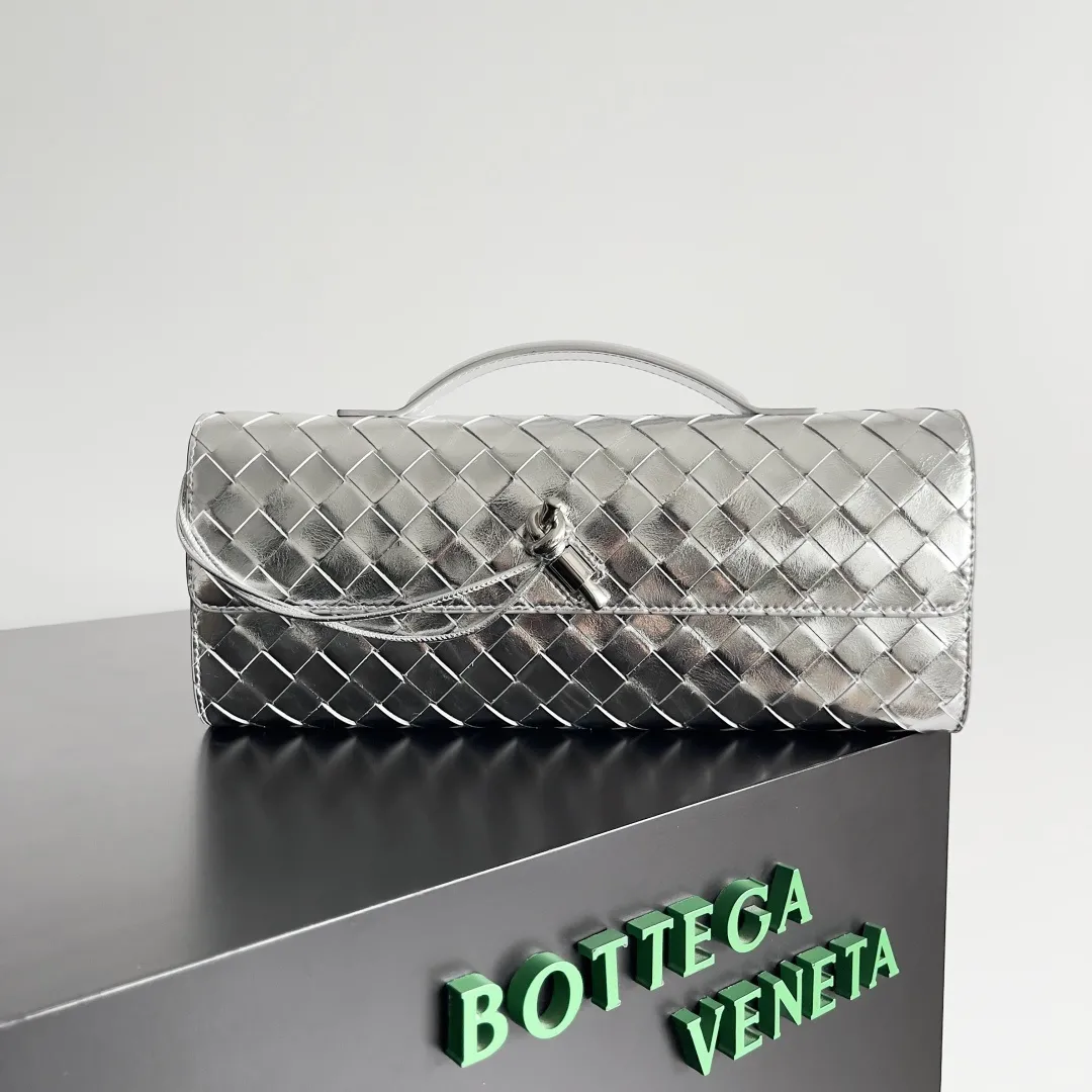 Alternative view of Bottega Veneta Andiamo Clutch Silver 741511
