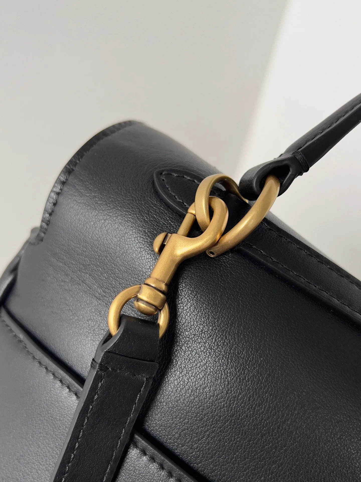 Balenciaga Women's Rodeo Handbag Large in Black 789744 - 图片 8