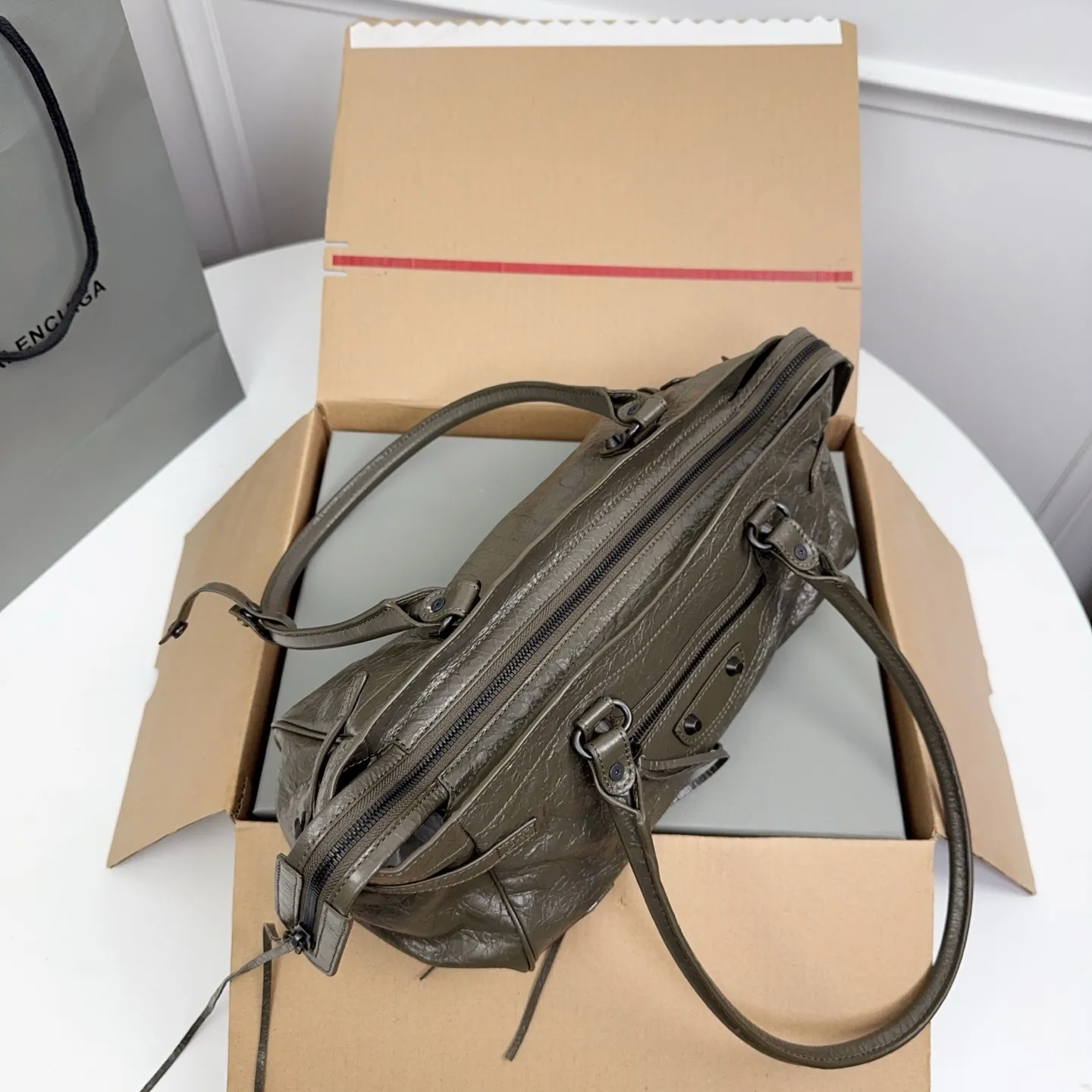 Balenciaga Women's Le City Bag East-west in Army Green 8457042 - 图片 8