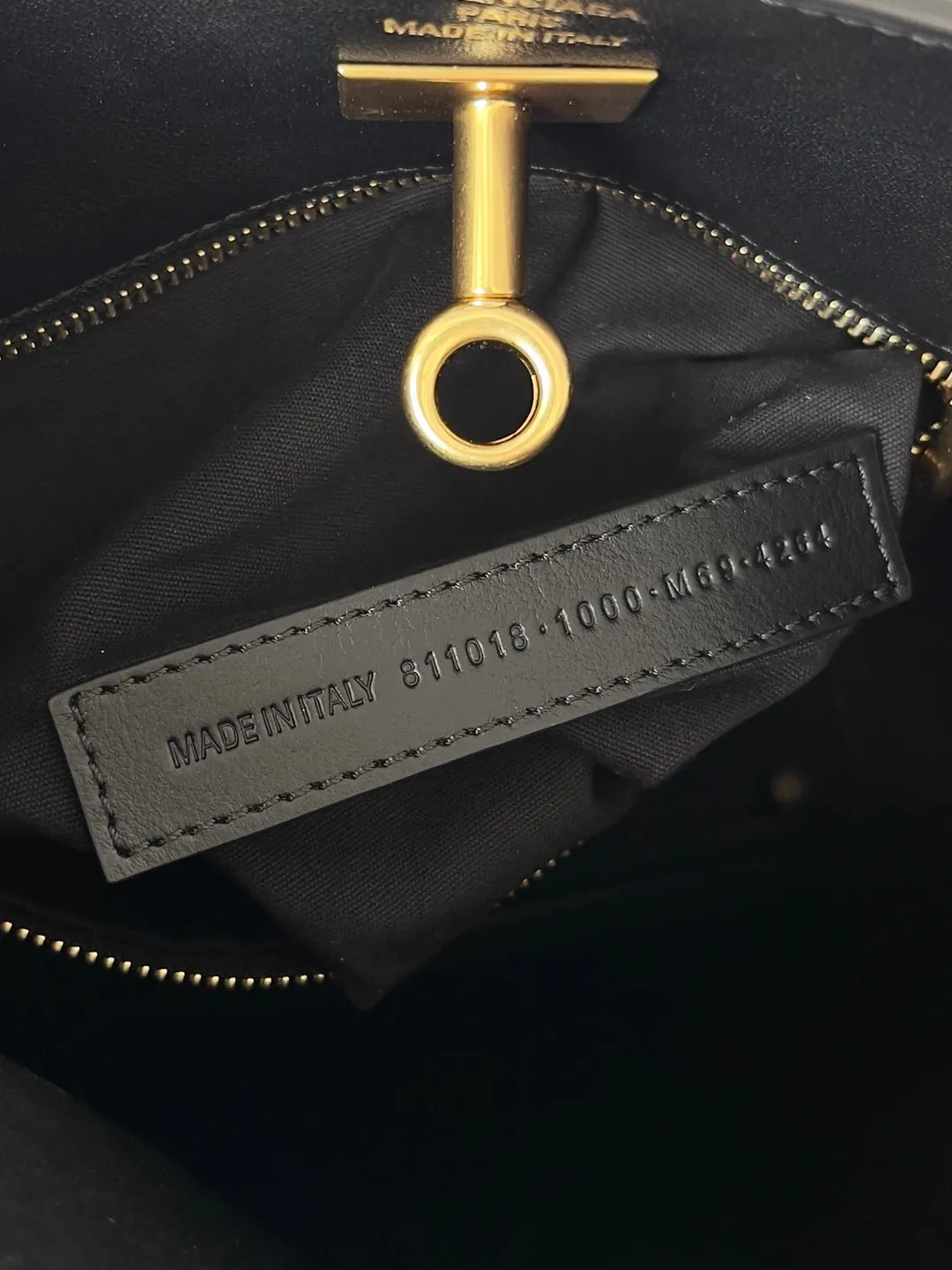 Balenciaga Women's Bel Air Hobo Bag Small in Black 8110182 - Image 7
