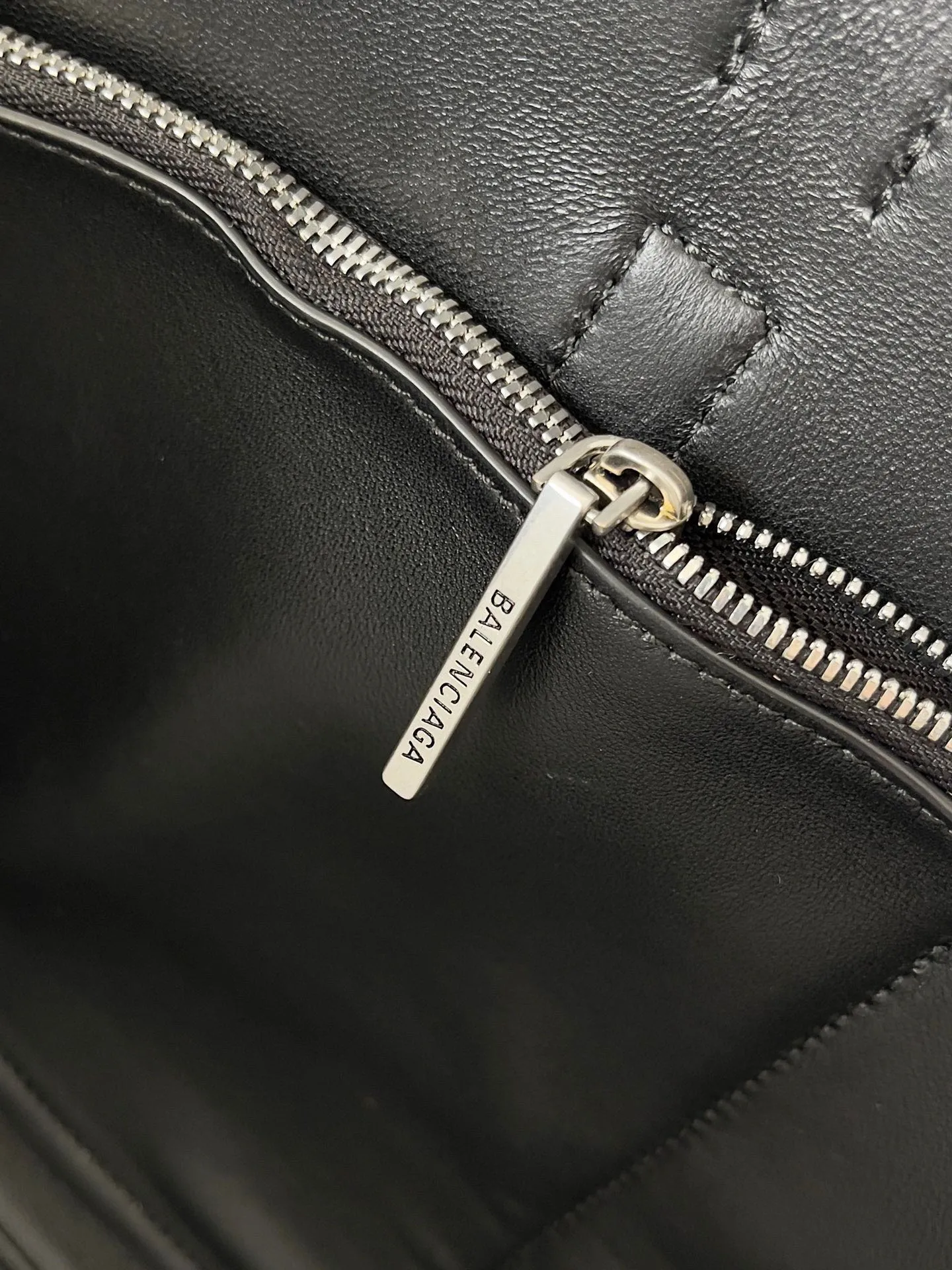 Balenciaga Bel Air Carry All Bag Xl in Black 805481 - Image 8