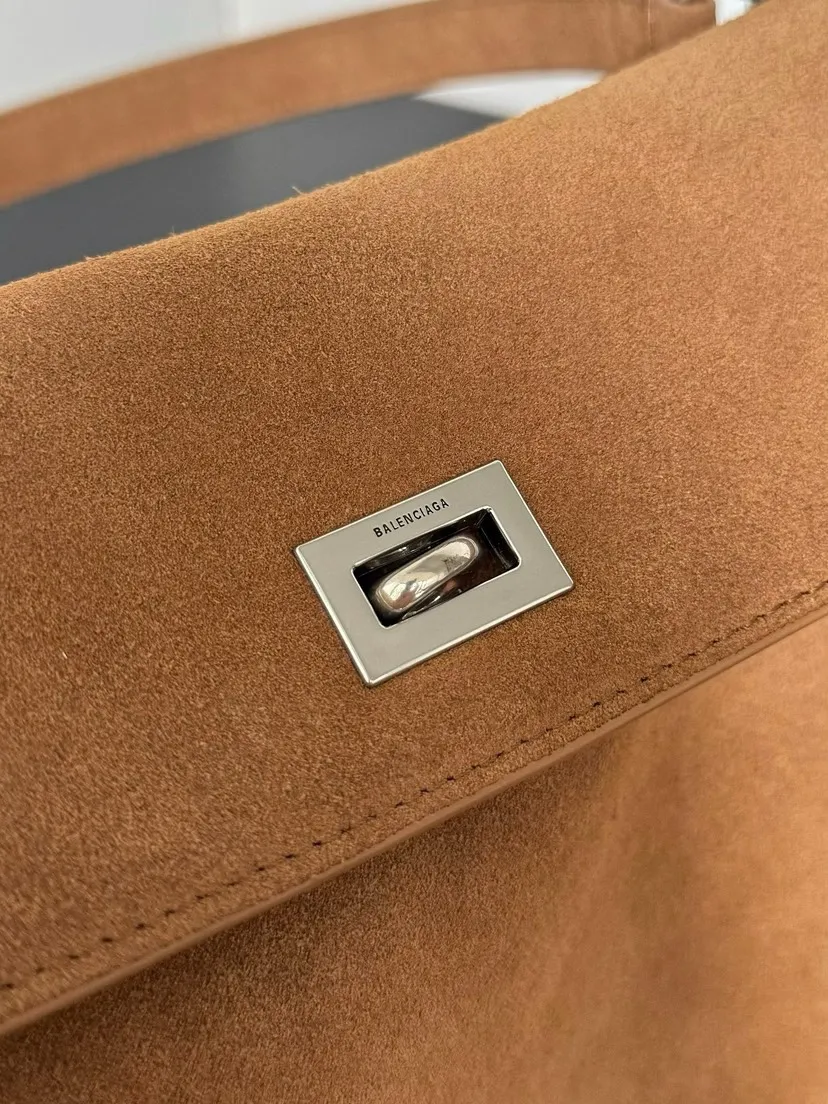 Balenciaga Women's Rodeo Handbag Medium in Camel 789772 - 图片 5