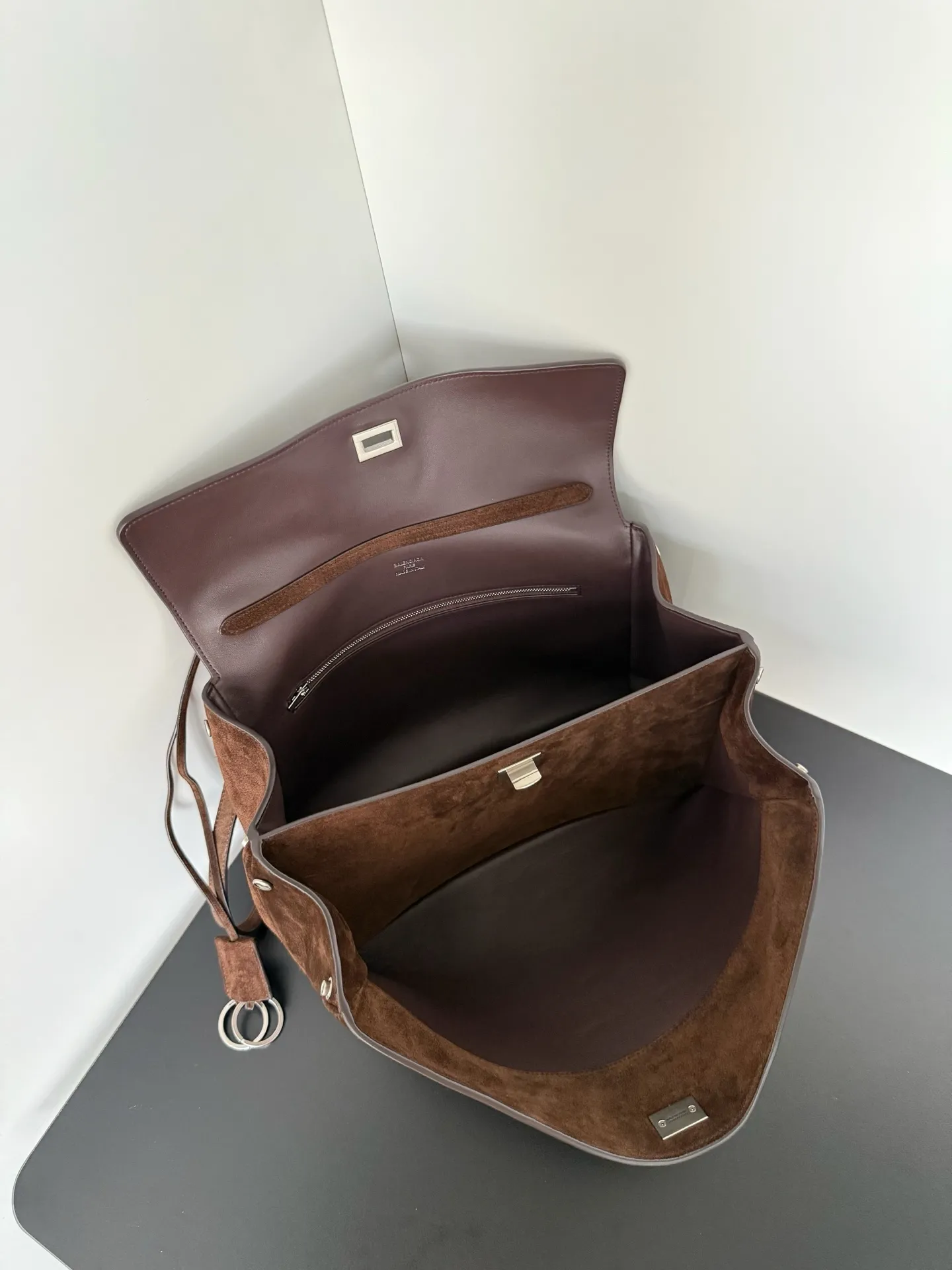 Balenciaga Women's Rodeo Handbag Medium in Light Espresso 789772 - Image 10