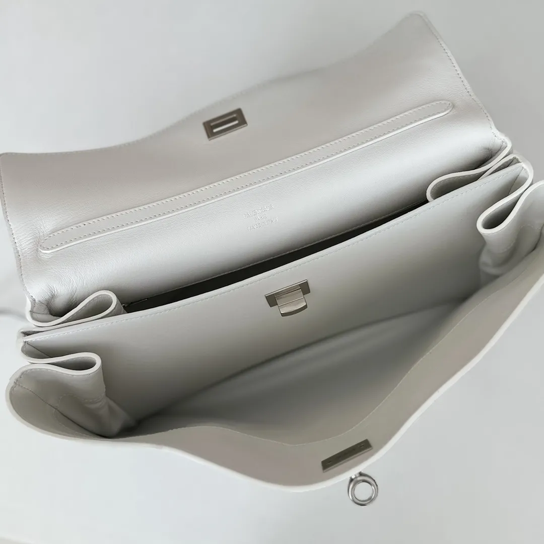Balenciaga Women's Rodeo Handbag Medium in White 789772 - 图片 9