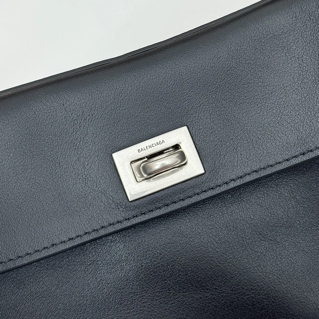Balenciaga Women's Rodeo Handbag Mini in Black 795456 - 图片 7