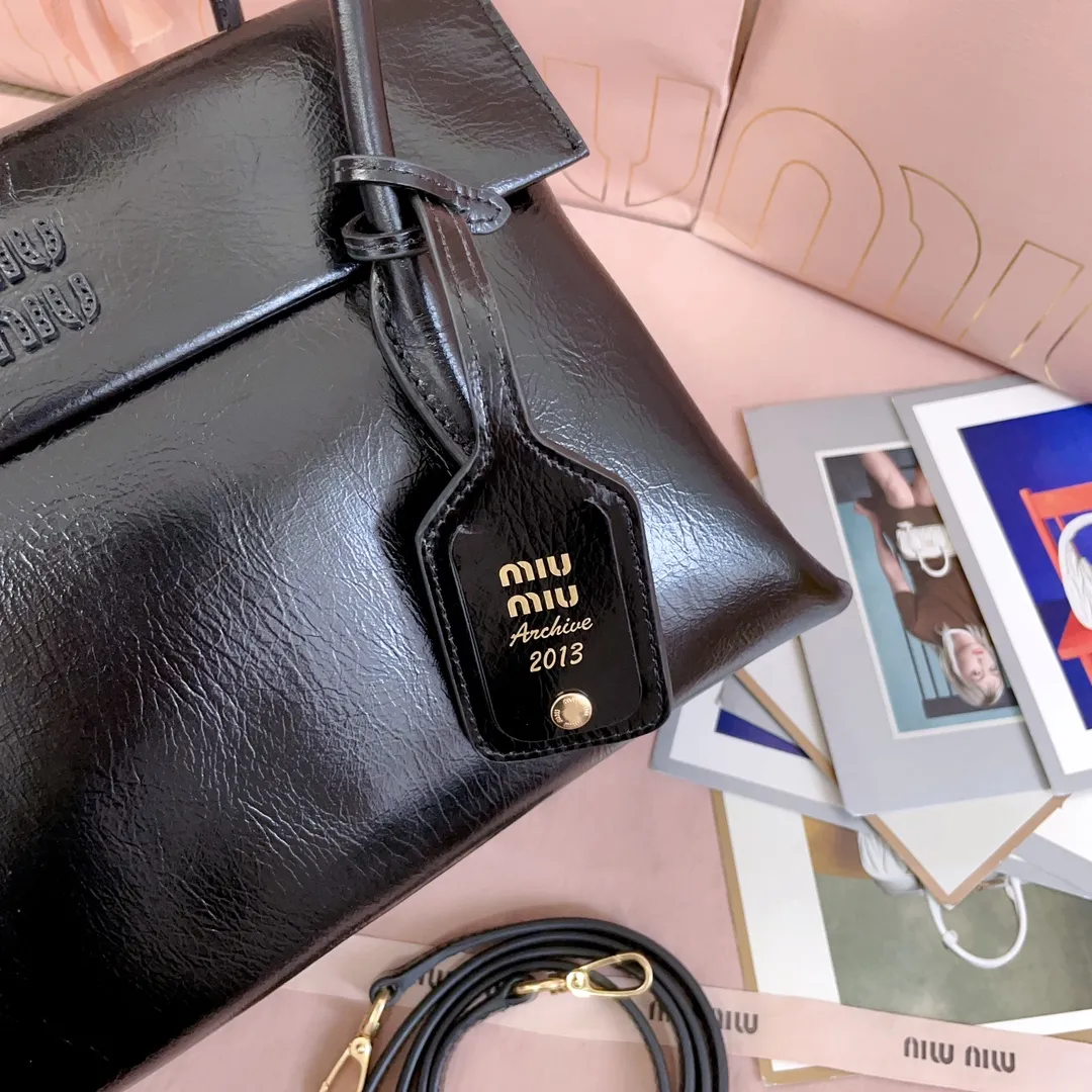 MiuMiu Solitaire shiny leather bag 5BA302 - 图片 8