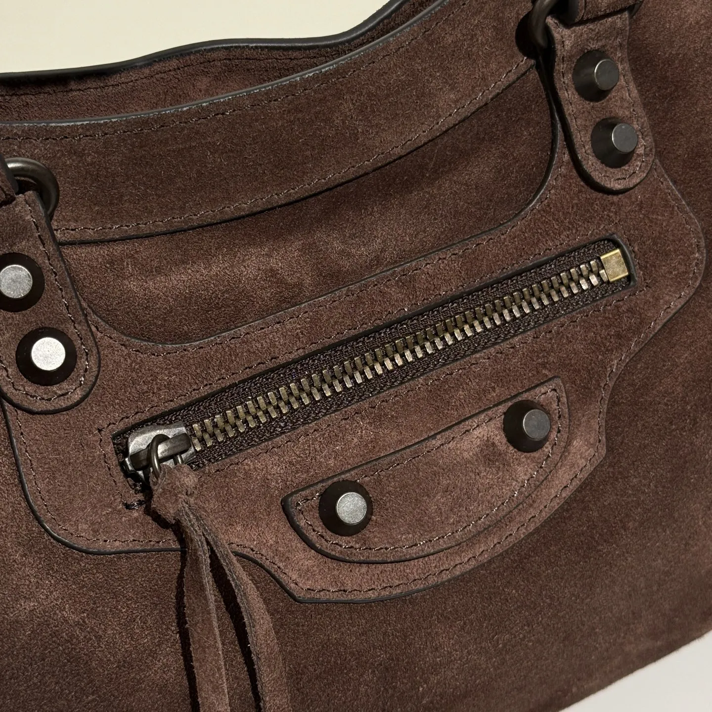 Balenciaga Women's Le City Bag Medium in Light Espresso 823058 - Image 8