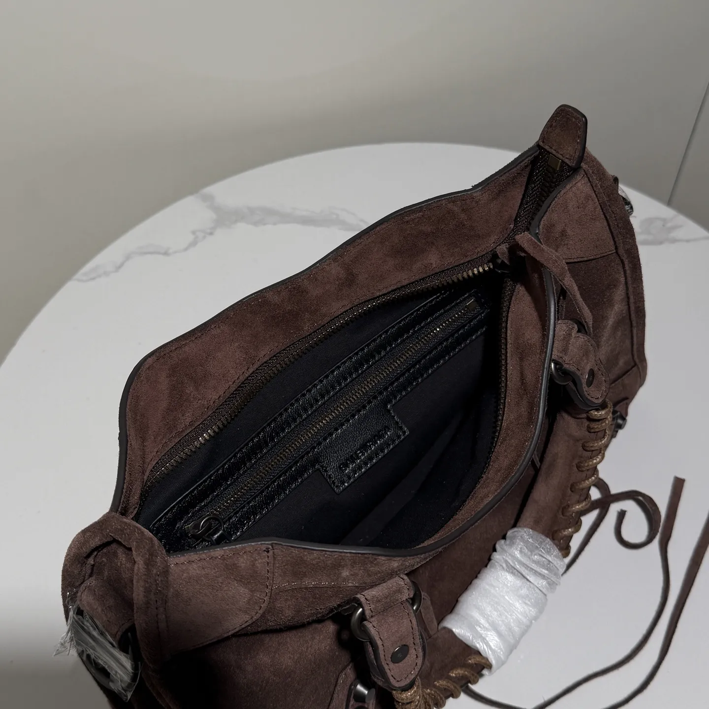 Balenciaga Women's Le City Bag Medium in Light Espresso 823058 - Image 10