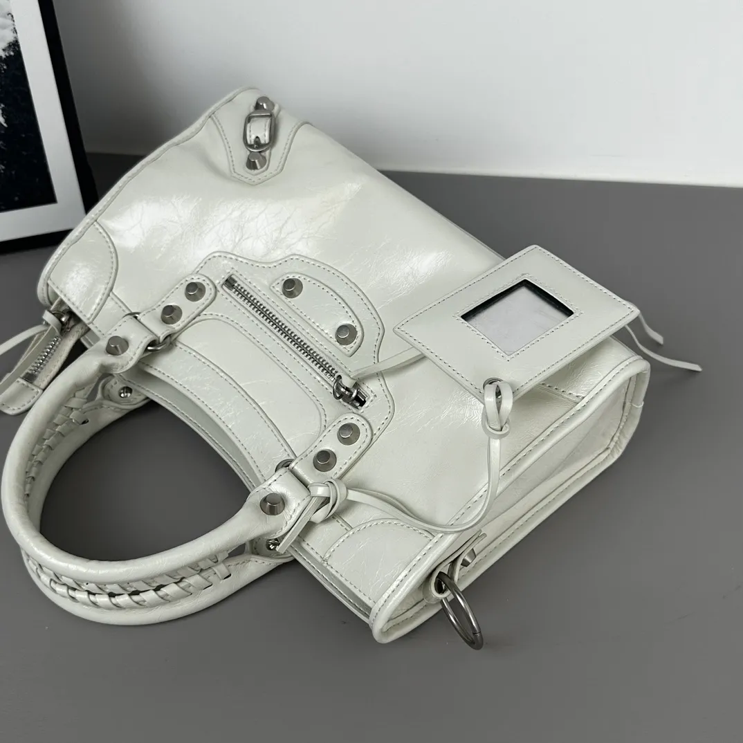 Balenciaga Women's Le City Bag Medium in Optic White 823058 - 图片 6