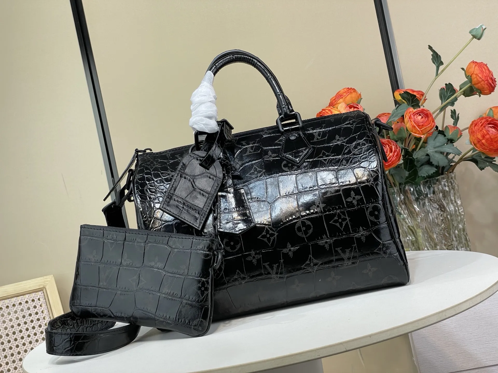 Alternative view of Louis Vuitton Speedy P9 Bandouli??re 30 Monogram Crocodile-Embossed Cowhide M11064