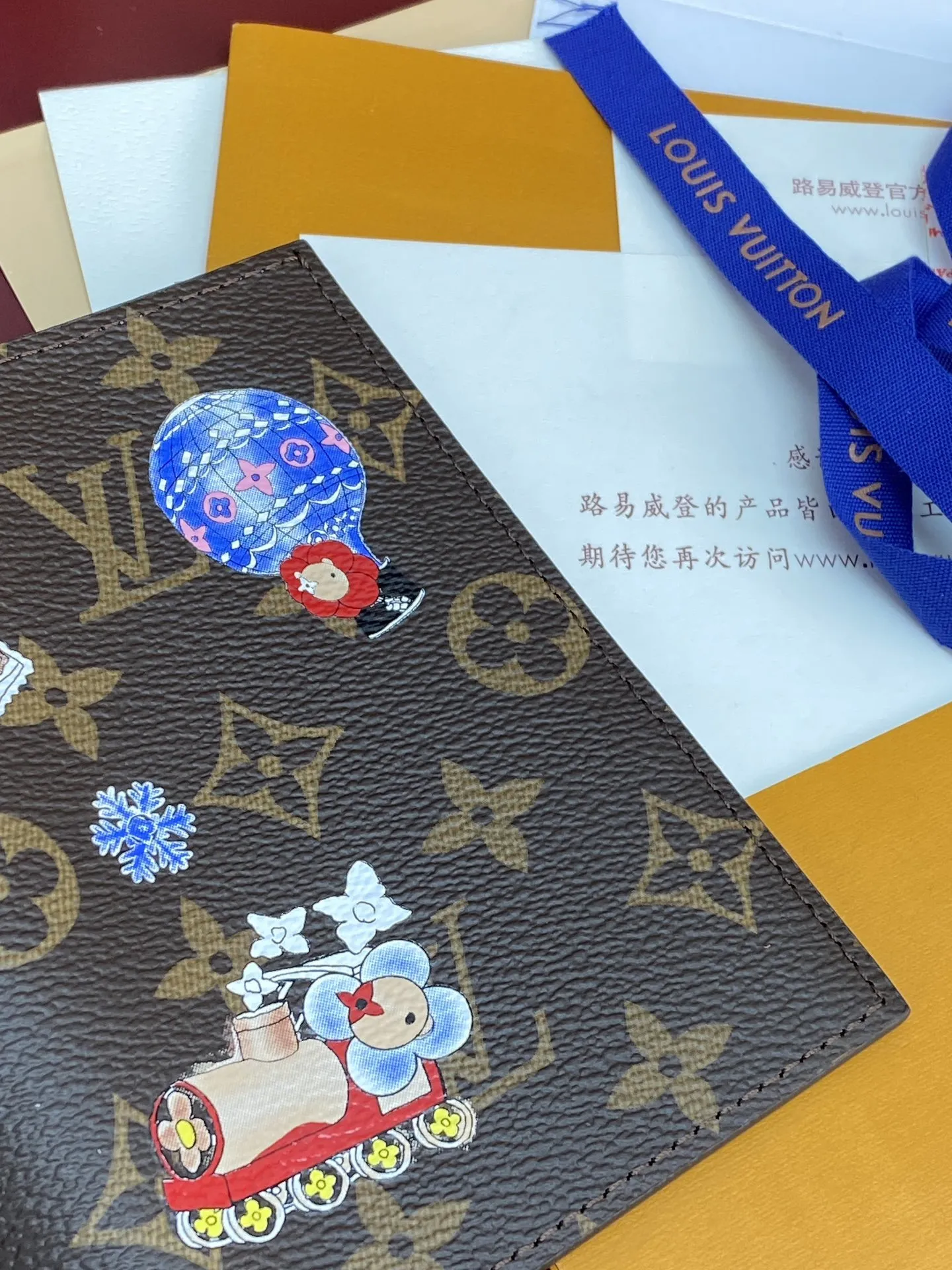 Louis Vuitton Passport Cover M15320 - 图片 12