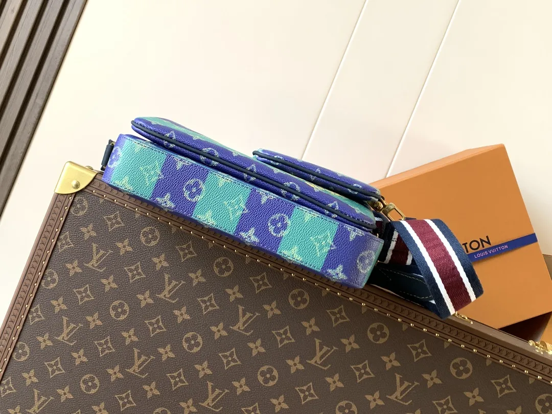 Louis Vuitton Trio Monogram Heritage M26026 - Image 5