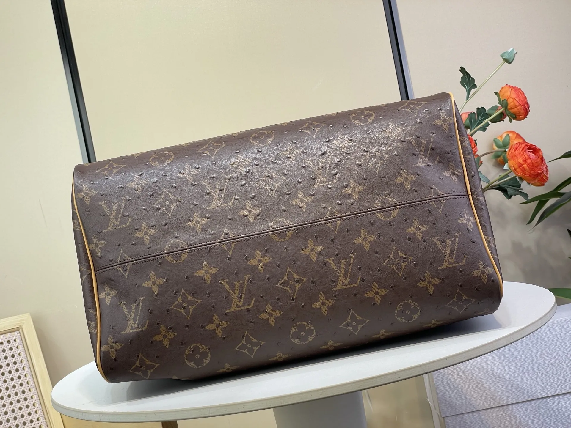 Louis Vuitton Speedy P9 Bandouli??re 40 Monogram Ostrich-Embossed Cowhide M24417 - Image 5
