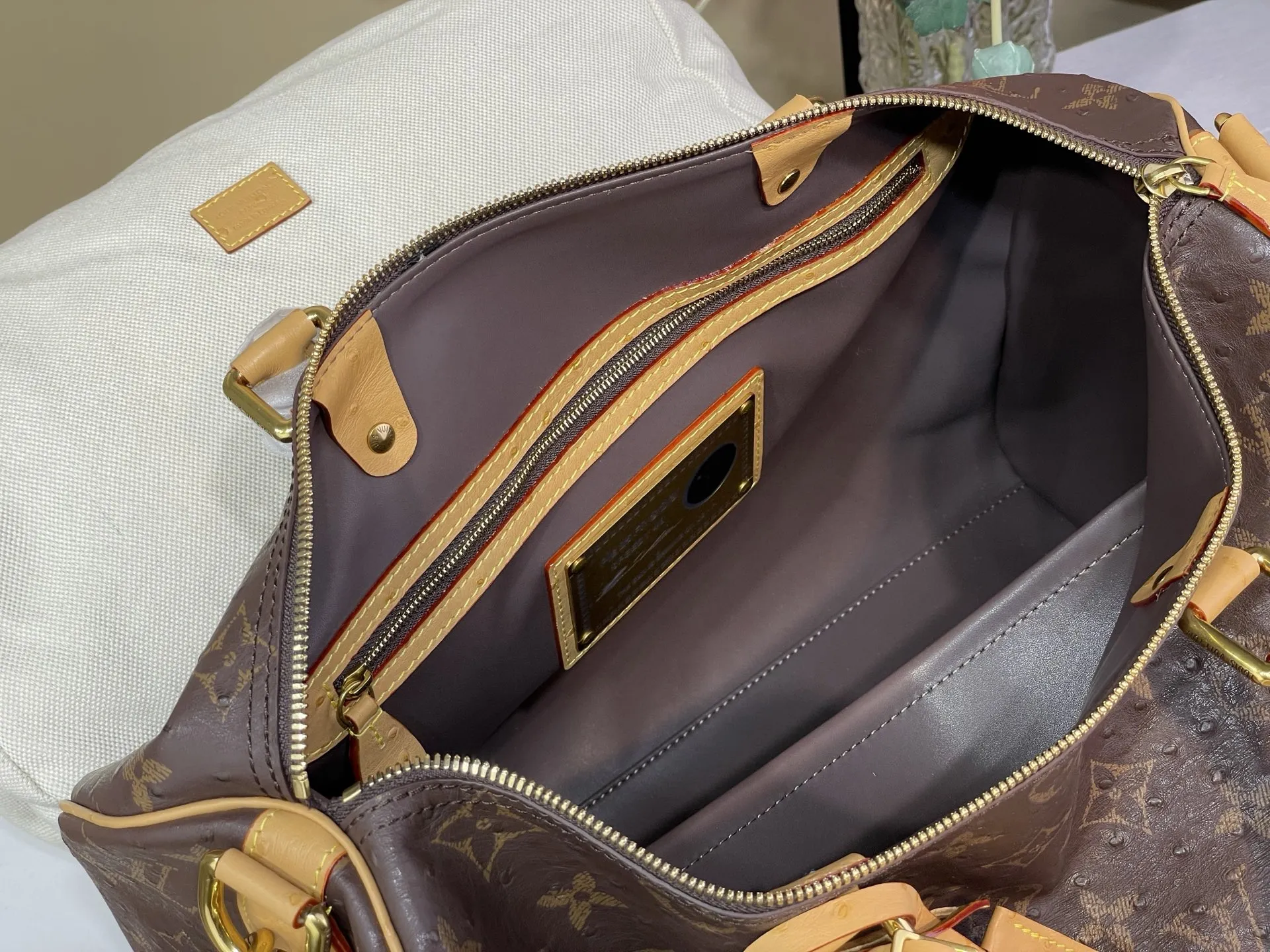 Louis Vuitton Speedy P9 Bandouli??re 40 Monogram Ostrich-Embossed Cowhide M24417 - Image 12