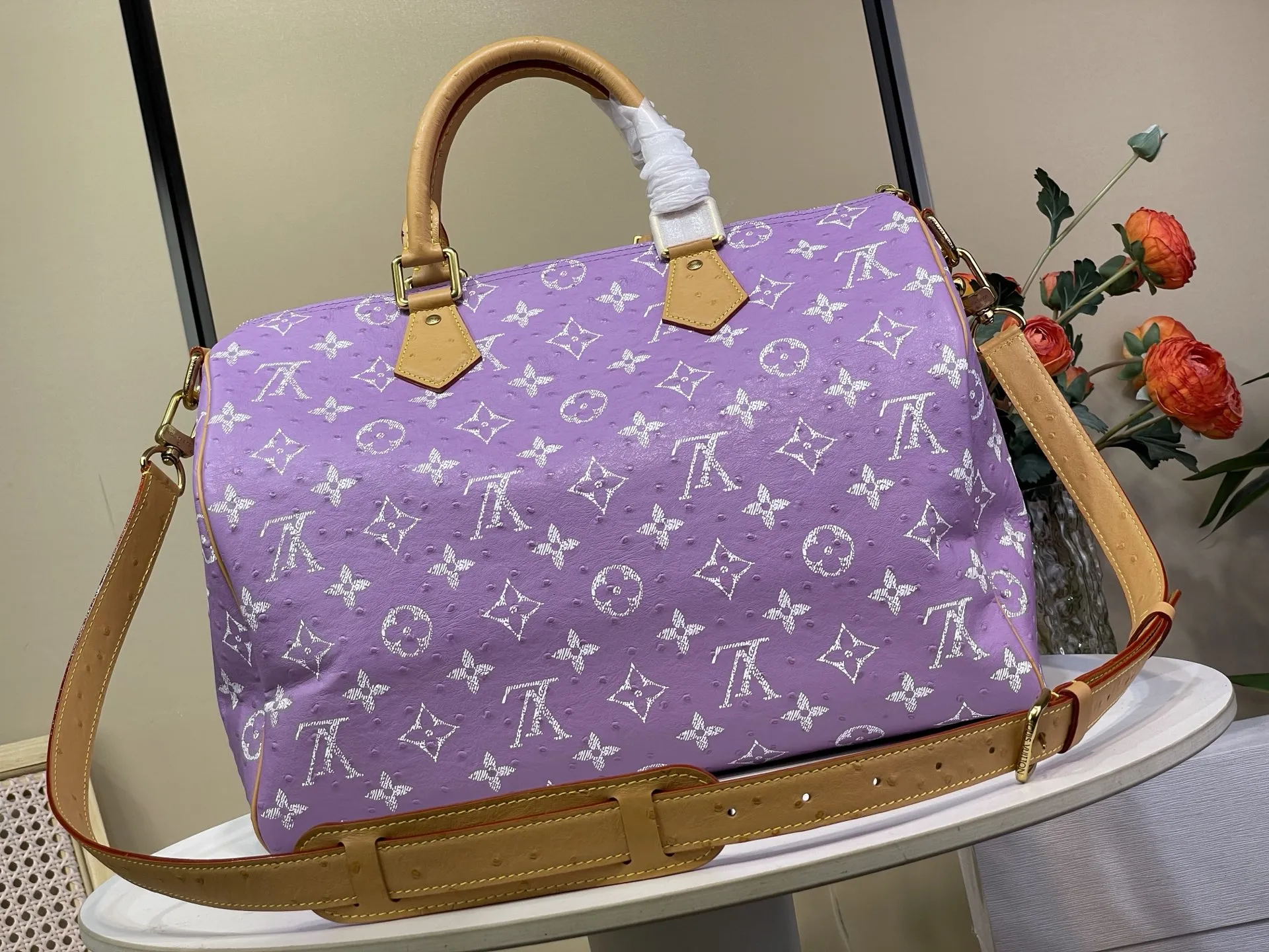 Louis Vuitton Speedy P9 Bandouli??re 40 Monogram Ostrich-Embossed Cowhide M24417 - Image 4