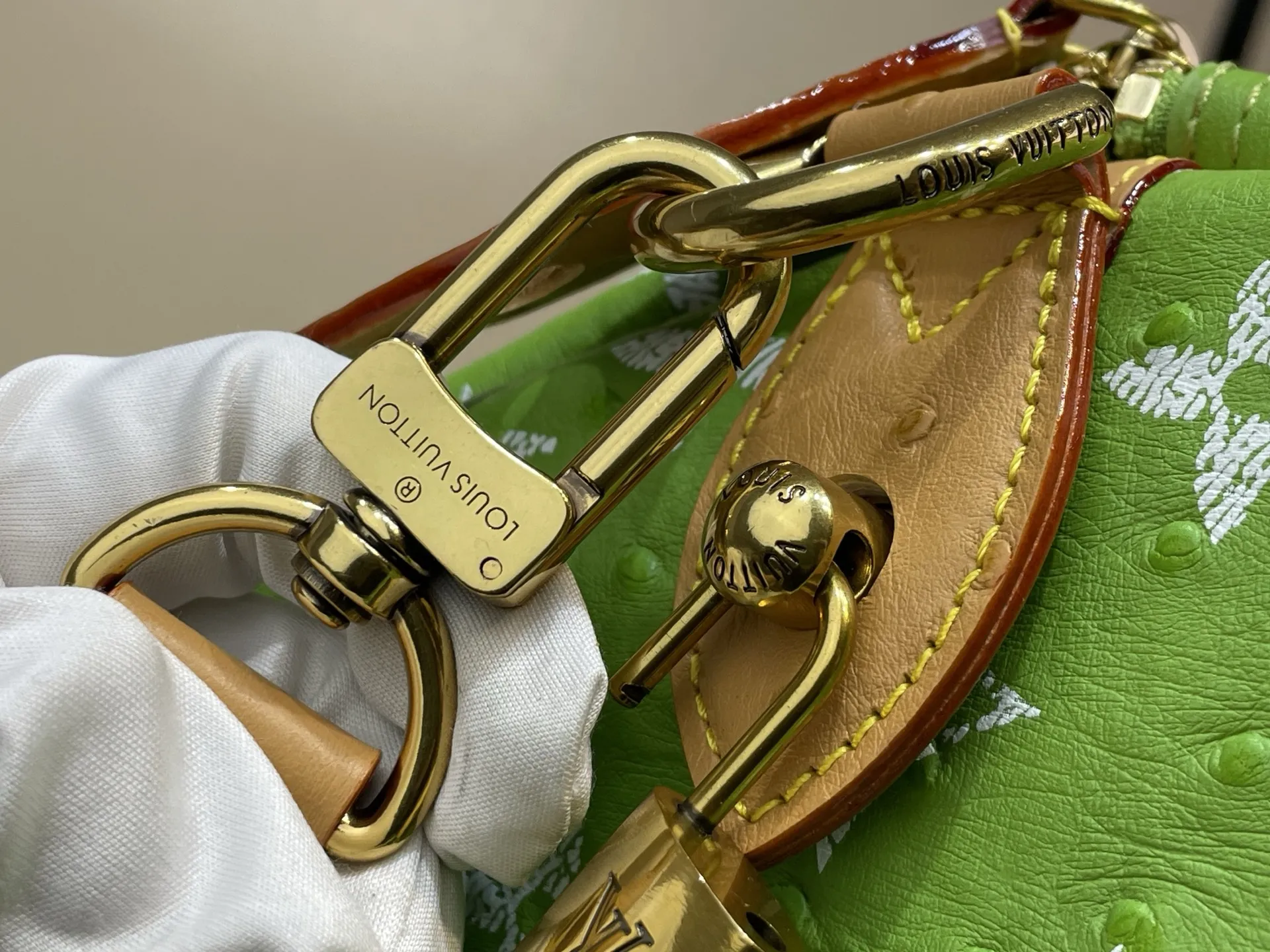 Louis Vuitton Speedy P9 Bandouli??re 40 Monogram Ostrich-Embossed Cowhide M24417 - Image 6