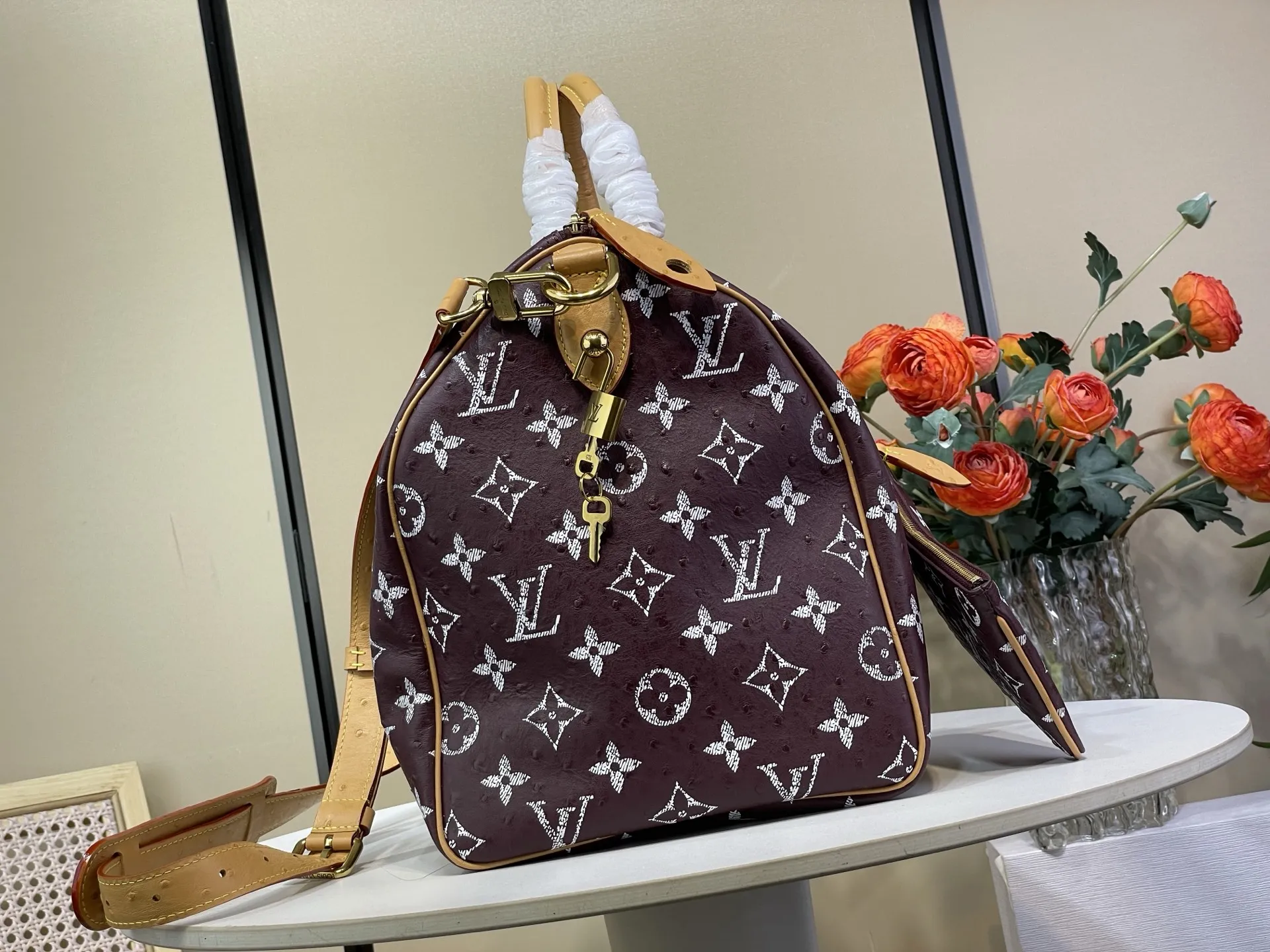 Louis Vuitton Speedy P9 Bandouli??re 40 Monogram Ostrich-Embossed Cowhide M24417 - 图片 3