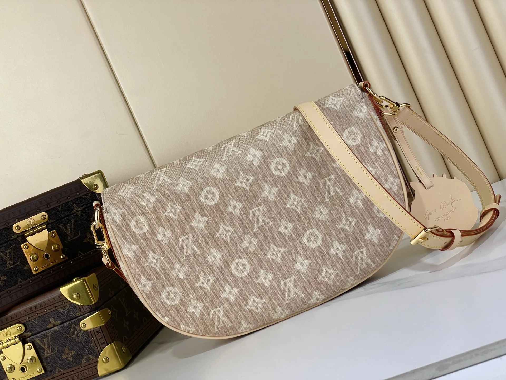Louis Vuitton Escape M15134 - 图片 4