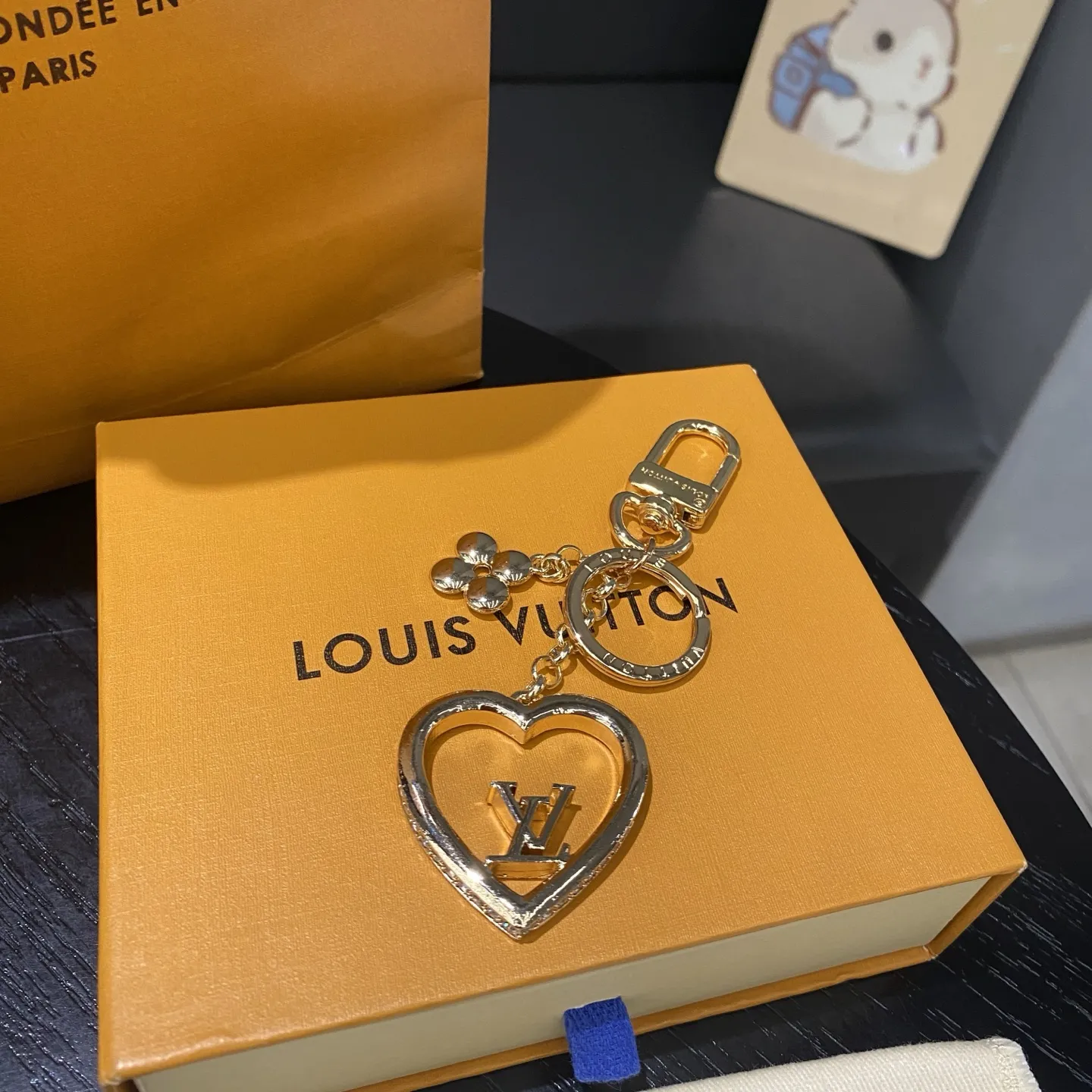 Alternative view of Louis Vuitton My LV Love Key Holders M01703