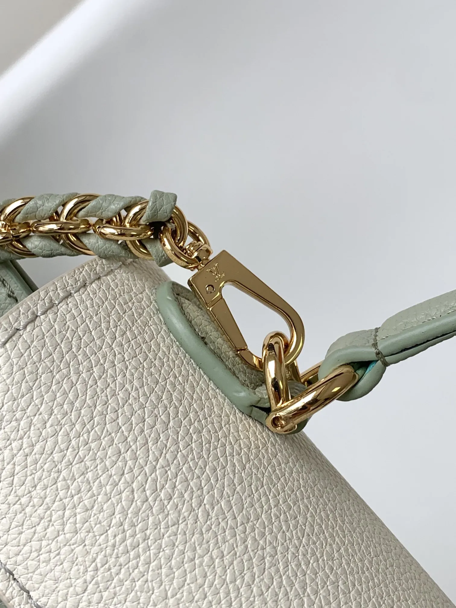 Louis Vuitton Lockme Ever Mini M23075 - Image 7