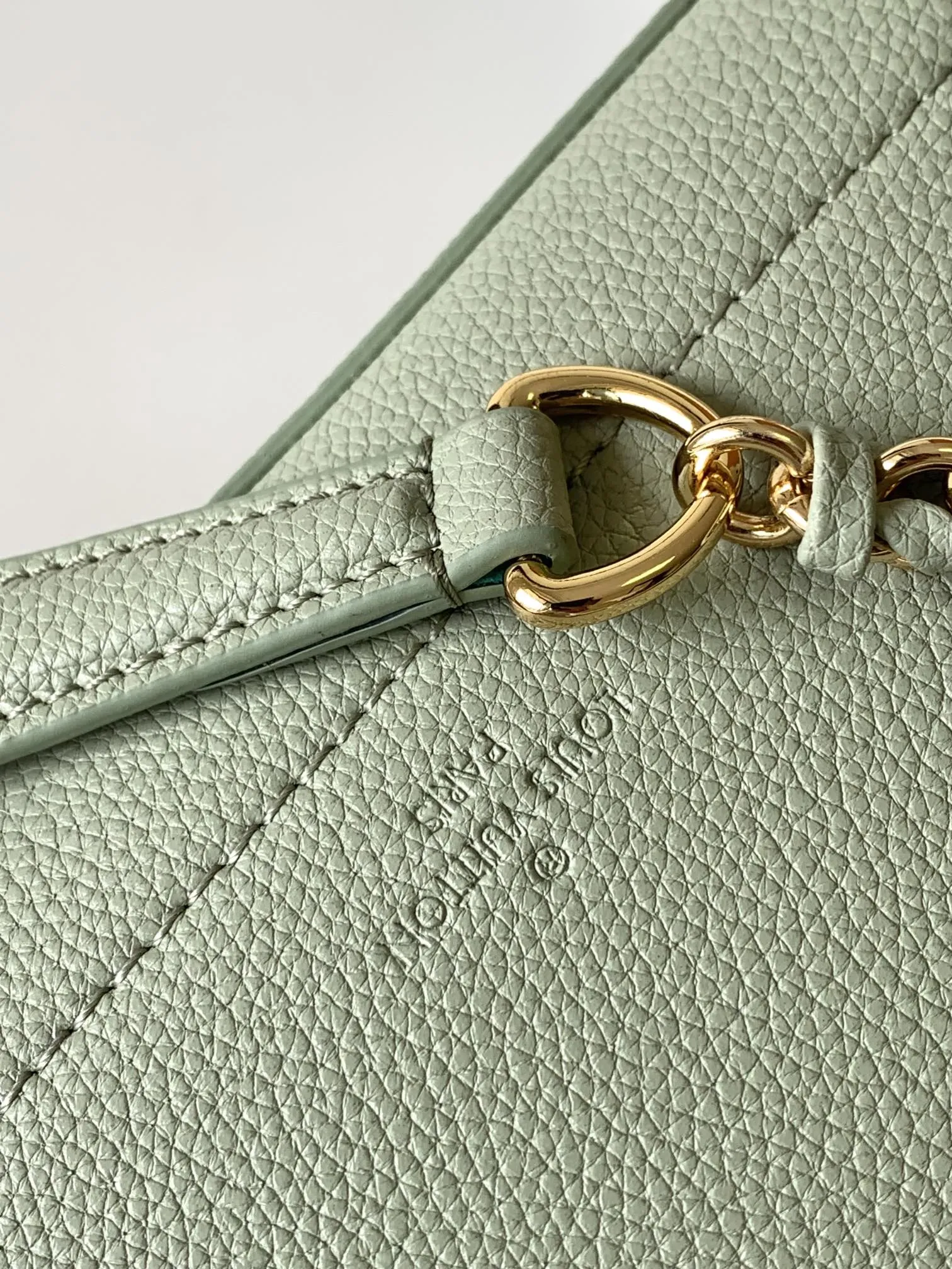 Louis Vuitton Lockme Ever Mini M23075 - Image 8