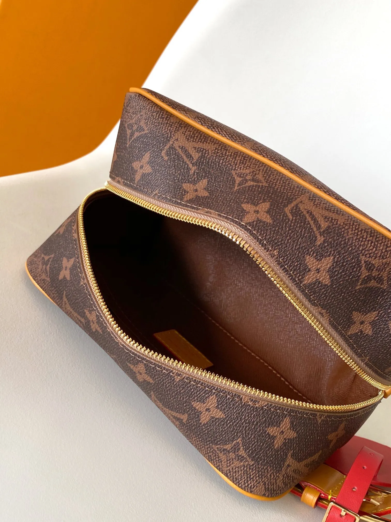 Louis Vuitton Locker Dopp Kit M11765 - 图片 9