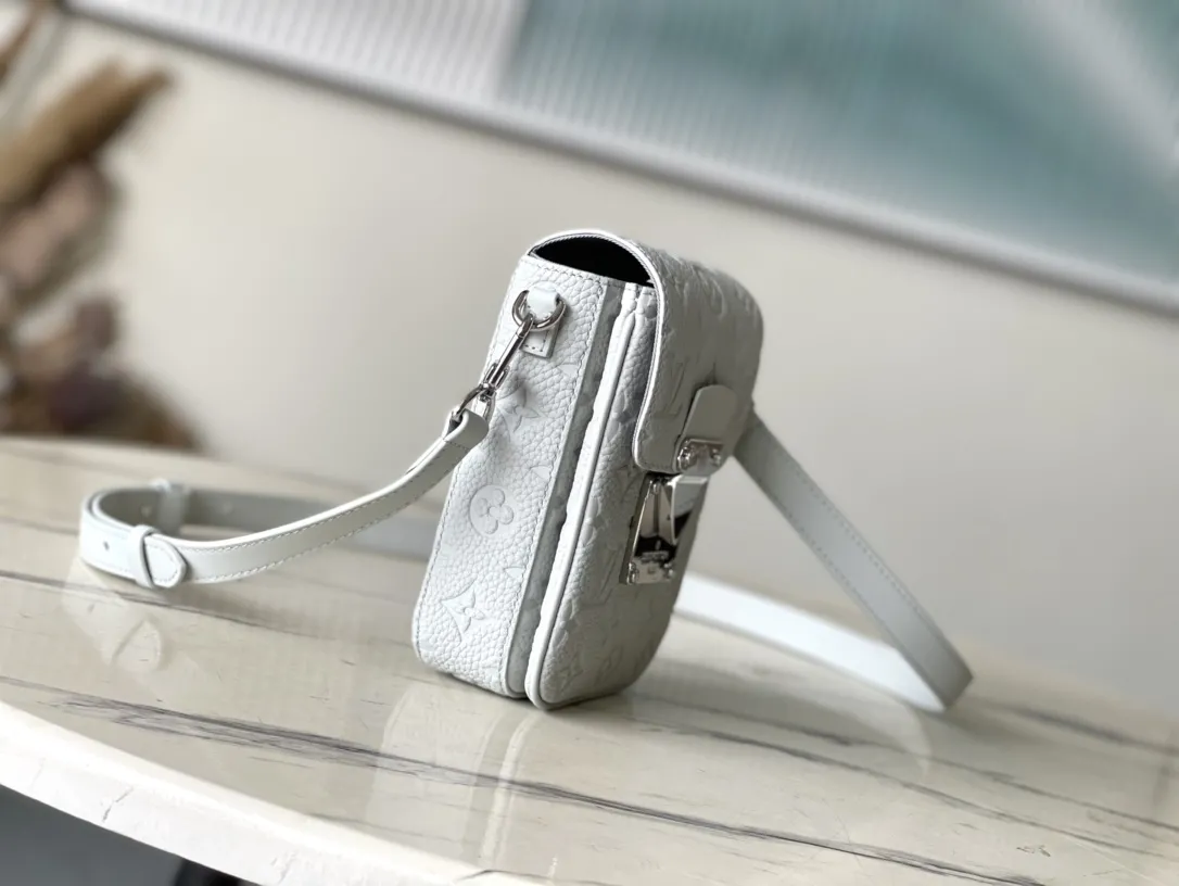 Louis Vuitton S-Lock Vertical M82568 - 图片 3